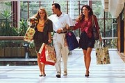 Туристы назвали шоппинг в США в числе наиболее привлекательных занятий. // GettyImages