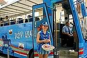 В современных автобусах туристам будет комфортно. // javno.com