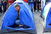 Командные гонки в палатках - одно из мероприятий парка. // foton.crimea.ua