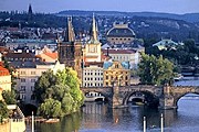 Прага ждет туристов осенью. // aiduemondi.com