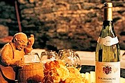 На празднике можно будет попробовать разные сорта вин. // via-bourgogne.com
