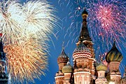 Высотный фейерверк будет запущен только на Васильевском спуске. // ffire.3dn.ru