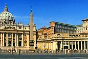 Гиды-нелегалы в Ватикане обманывают туристов. // photoshare.ru