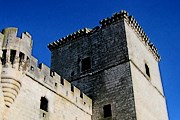 Первое упоминание о замке Портильо датируется X веком. // panoramio.com