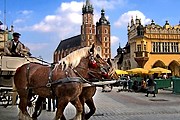 Российские туристы хотят увидеть Краков собственными глазами. // europenethotels.com