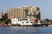 Эйлат - популярное место отдыха для туристов и дайверов. // isra.com