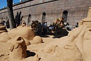 Фестиваль проводится на пляже Петропавловской крепости. // saint-petersburg.ru
