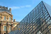 Музеи Франции работают в обычном режиме. // bugbog.com