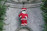 "Писающий мальчик" оденется Санта-Клаусом. // flickr.com / Tab59