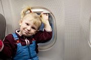 Пассажиры считают, что детям в бизнес-классе не место. // iStockphoto