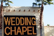 Вывеска одной из свадебных часовен Лас-Вегаса // iStockphoto