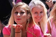 Фестиваль блондинок - один из самых известных праздников Риги. // goblonde.lv