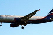 Авиакомпании продолжают поднимать цены. // Travel.ru 