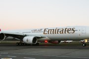 Самолет Airbus A340 авиакомпании Emirates // Travel.ru