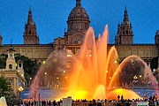 Ночная Барселона ждет гостей. // tripextras.com