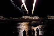 Ночное шоу фейервеков во льдах // Gu&#240;mundur &#214;gmundsson
