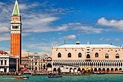 В центре Венеции туристам окажут скорую медицинскую помощь. // guideurope.eu