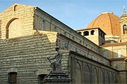 Необлицованный фасад базилики Сан-Лоренцо // tourister.ru