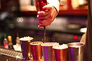 Более сотни баров предложат напитки участникам Коктейльной недели. // VisitBritain
