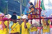 Фестиваль на Пхукете – зрелищный праздник. // phuketvegetarian.com