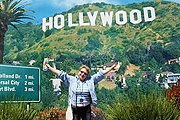Туристы обожают фотографироваться на фоне надписи Hollywood. // canadianletters.com