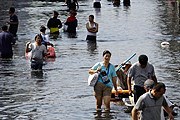 Затопленные районы Бангкока обычно не посещаются туристами. // AP