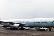 Самолет Cathay Pacific в Москве // Travel.ru