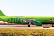 Самолет авиакомпании "Сибирь" (S7 Airlines) // Travel.ru