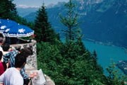 Швейцария ждет гостей и зимой, и летом. // Lonely Planet