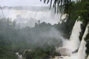 Водопады Игуасу – в числе новых чудес природы. // Wikipedia