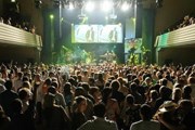 Фестиваль Caliente привлекает сотни тысяч зрителей. // caliente.ch