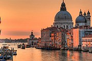 В Венеции туристов будет сопровождать художник-акварелист. // Shutterstock / Samotrebizan