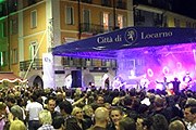 На городских площадях пройдут концерты и вечеринки. // nottebiancalocarno.ch