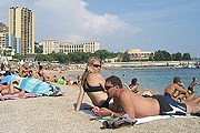 Общественный пляж в Монако. // travelpod.com