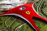 Первый парк Ferrari World работает в Абу-Даби. // thecoolist.com
