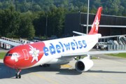 Самолет Edelweiss Air // Travel.ru