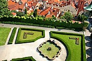 Туристы снова могут посетить Южные сады. // hrad.cz
