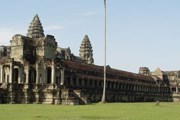 Часть храмового комплекса Ангкор-Ват // Wikipedia