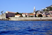 Курорты Черногории посещают миллионы туристов. // montenegro-today.com
