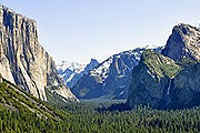 Йосемитский нацпарк – один из самых посещаемых в США. // wikipedia.org