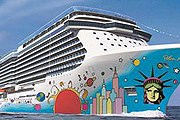 Расписные лайнеры – визитная карточка Norwegian Cruise Line. // travelweekly.com