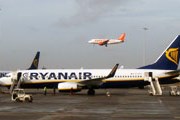 Самолеты Ryanair и easyJet // Travel.ru