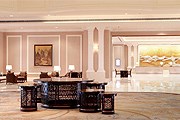 Холл отеля Shangri-La в Хайкоу // shangri-la.com