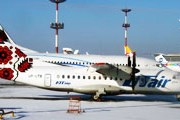 Самолет UTair Ukraine // Travel.ru