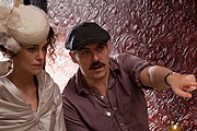 Кира Найтли в роли Карениной и Джо Райт. // indiewire.com 