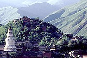 Храм на горе Утайшань // china.org.cn