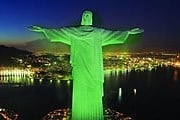 Крупнейшие памятники мира на сутки станут зелеными. // irishexaminer.com