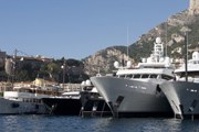 Монако ждет туристов с любым уровнем достатка. // monacoyachtshow.com