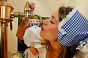 Посетители смогут попробовать разные сорта чешского пива. // pivni-filosof.com