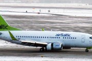 Самолет airBaltic // Travel.ru